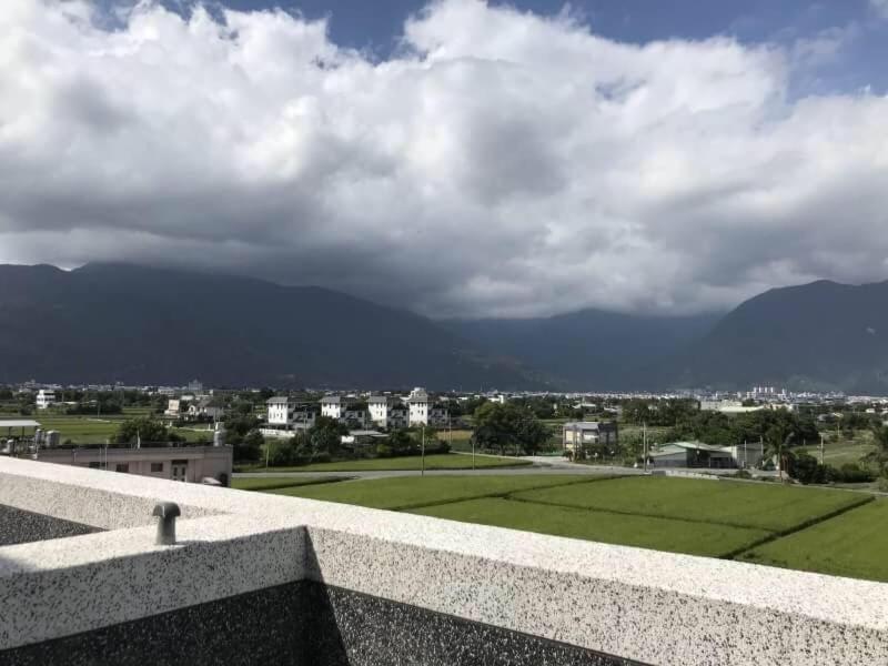 遊山水民宿一二館來電包棟可享優惠方案 Ji’an Zewnętrze zdjęcie
